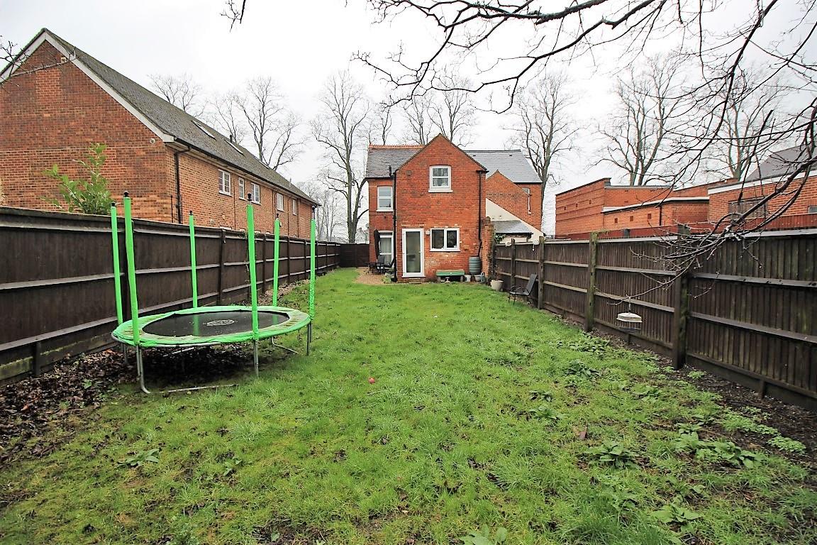 Kentwood Hill, Tilehurst, Reading